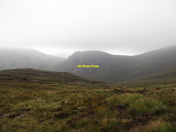 Photo 6"x4" Slieve Beg and the Devil's Coachroad from the Brandy Pad Newcastle\/J3732 c2015