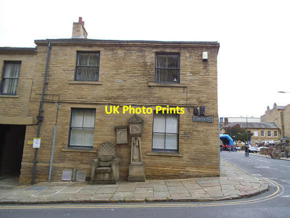 Photo 6"x4" Chapel Street, Bradford with stone furniture Bradford\/SE1632 c2015