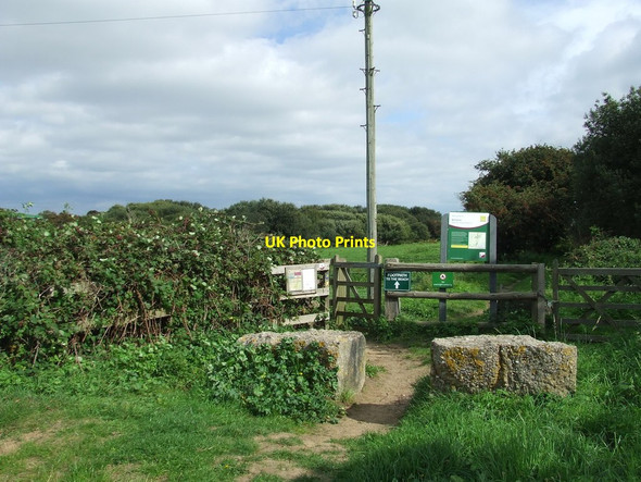 Photo 6"x4" Gate And Footpath Kessingland Beach c2015
