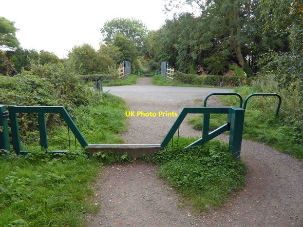 Photo 6"x4" Minor road crosses the Southwell Trail Southwell\/SK7053 c2015