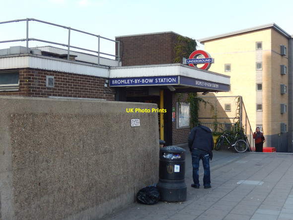 Photo 6"x4" Bromley by Bow Station Bow\/TQ3682 c2015