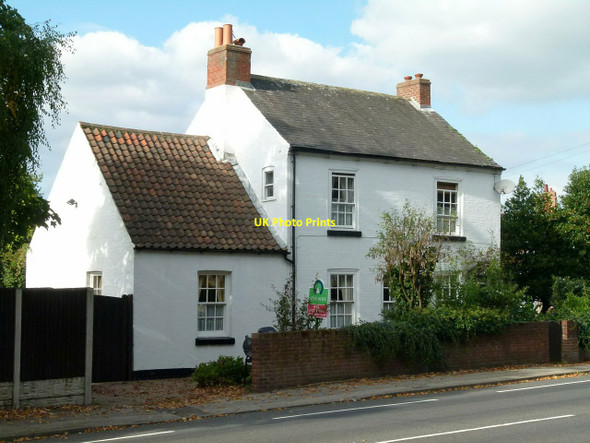 Photo 6"x4" The Cottage, London Road Retford c2015