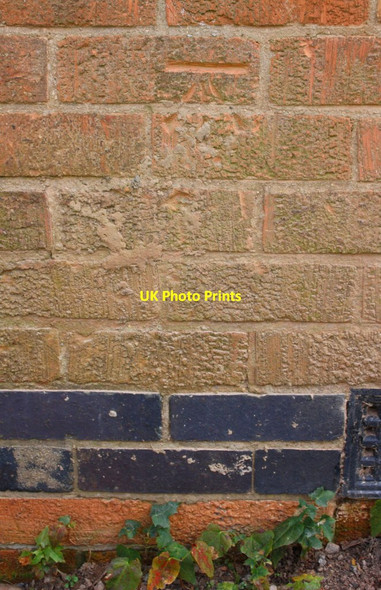 Photo 6"x4" Benchmark on #298 Park Road Loughborough c2015
