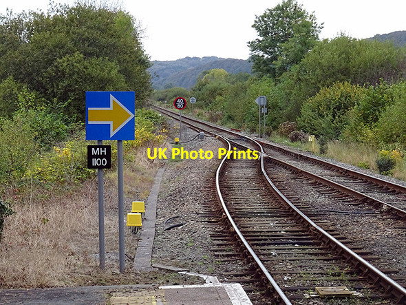 Photo 6"x4" A view from the end of the platform at Machynlleth Machynlleth c2015