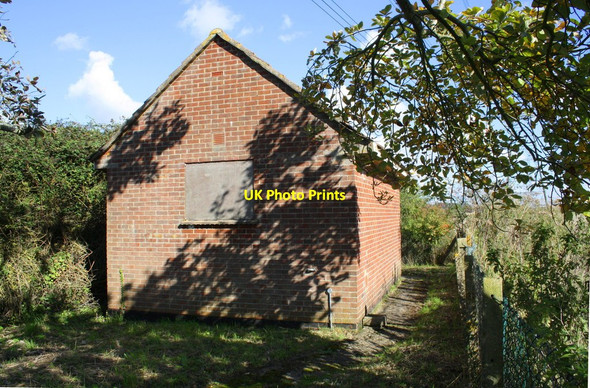Photo 6"x4" Small building (former telephone exchange?) beside Cumnor Road Filchampstead c2015