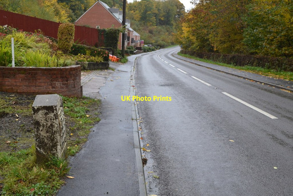 Photo 6"x4" Holyhead 84 Chirk\/Y Waun c2015