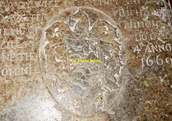Photo 6"x4" The coat of arms of Mary Fry Buckerell c2015