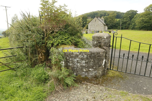 Photo 6"x4" Corner of the Wall Llanbedr\/SO1446 c2015