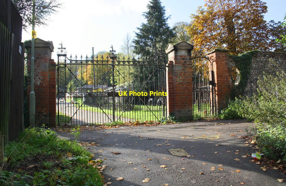 Photo 6"x4" Church Street entrance gates to Henley Trinity School Henley-on-Thames c2015
