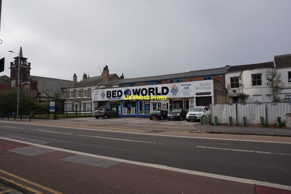 Photo 6"x4" Bed World on Beverley Road, Hull Kingston upon Hull c2015