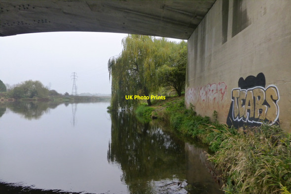 Photo 6"x4" The Trent from under Clifton Bridge West Bridgford c2015