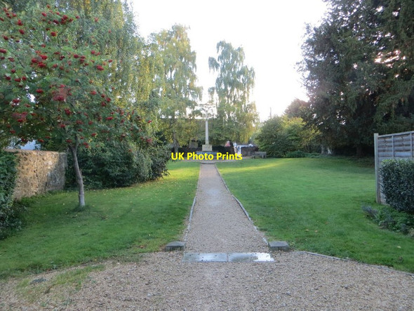 Photo 6"x4" Path to the War memorial Wheatley\/SP5905 c2015