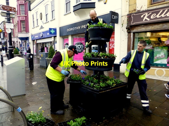Photo 6"x4" Happy men at work, Omagh Omagh c2015