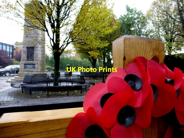 Photo 6"x4" Poppy wreath, Memorial Place, Omagh Omagh c2015