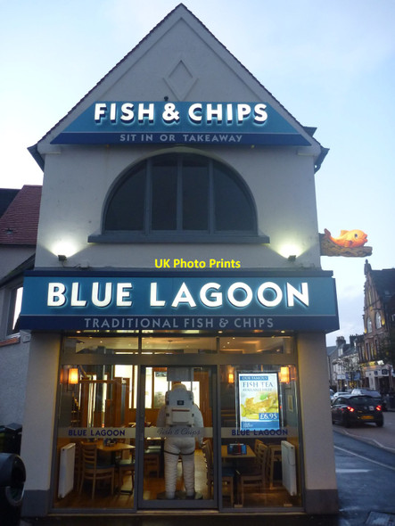Photo 6"x4" Firth Of Clyde Townscape : Blue Lagoon And Goldfish, Largs Largs\/NS2059 c2015