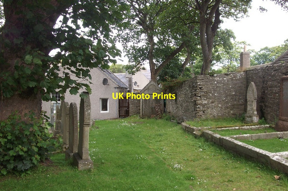 Photo 6"x4" Kirkyard, St Magnus Cathedral Kirkwall c2015 P1