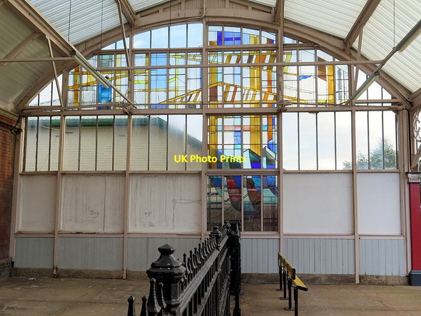 Photo 6"x4" Stained glass (west), Monkseaton Metro Station Whitley Bay c2015