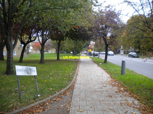 Photo 6"x4" Pavement along King's Avenue, Clapham Park Clapham\/TQ2975 c2015
