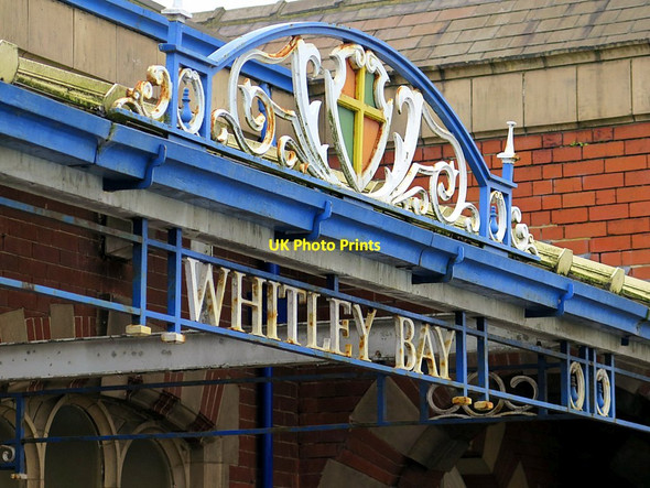 Photo 6"x4" Entrance to Whitley Bay Metro Station (detail) Whitley Bay c2015