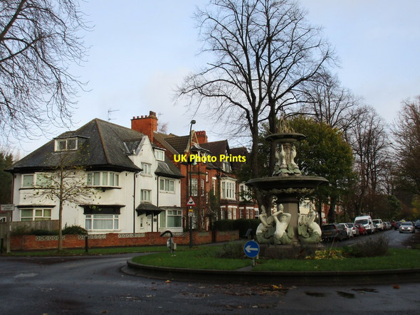 Photo 6"x4" Westbourne Avenue fountain Kingston upon Hull c2015