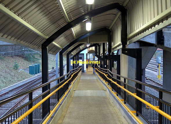 Photo 6"x4" Walkway, Pelaw Metro Station Hebburn c2015