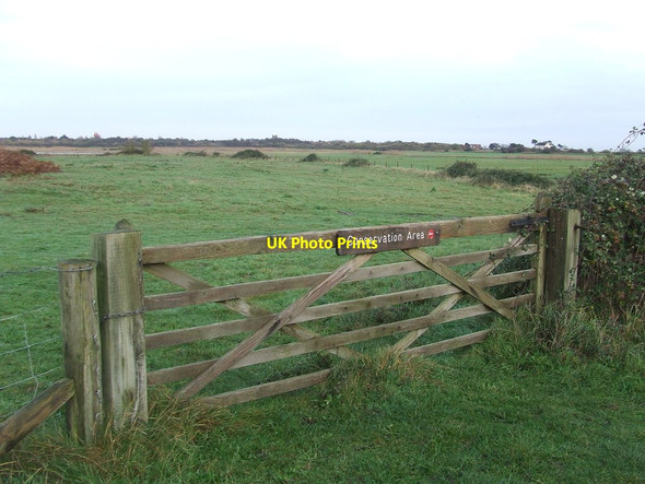 Photo 6"x4" Wooden Gate Aldeburgh c2015