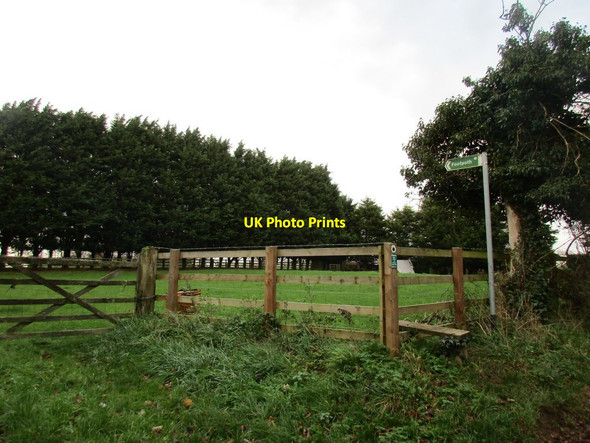Photo 6"x4" Footpath sign and stile Syresham c2015
