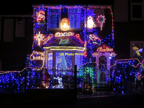 Photo 6"x4" Christmas lights, Haig Crescent, Benwell Scotswood\/NZ2064 c2015