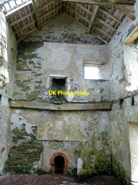 Photo 6"x4" Within the ruined farmhouse Crookhaven c2013
