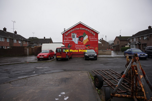 Photo 6"x4" IRA mural on Fahan Street, Bogside Londonderry\/C4316 c2015