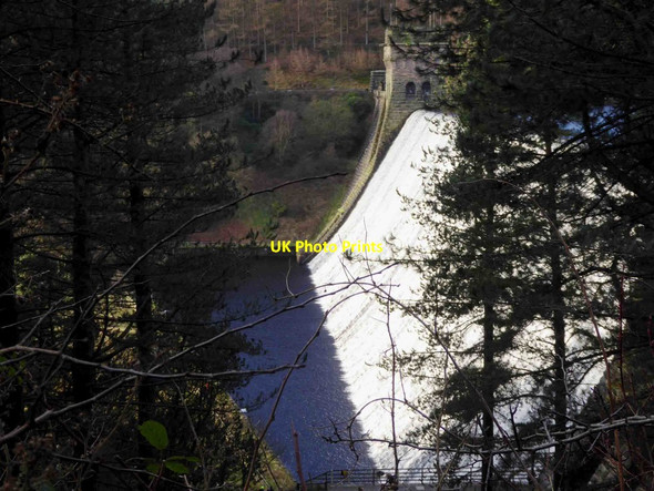 Photo 6"x4" Water cascades over the Derwent dam Edale End c2015