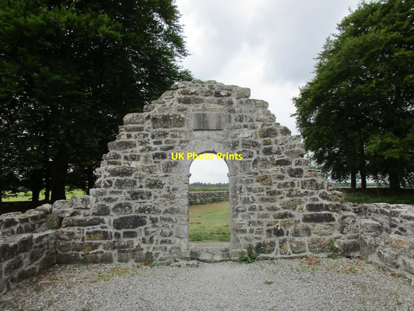 Photo 6"x4" Interior, Nuns' church looking west Clonmacnoise c2015