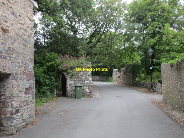 Photo 6"x4" Dilapidated buildings at St. David's St David's\/Tyddewi c2015