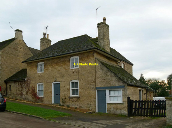 Photo 6"x4" Wood Farmhouse, High Street Collyweston c2015