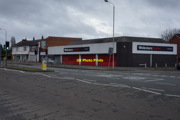Photo 6"x4" Websters Cycles on Leicester Road Wigston c2015