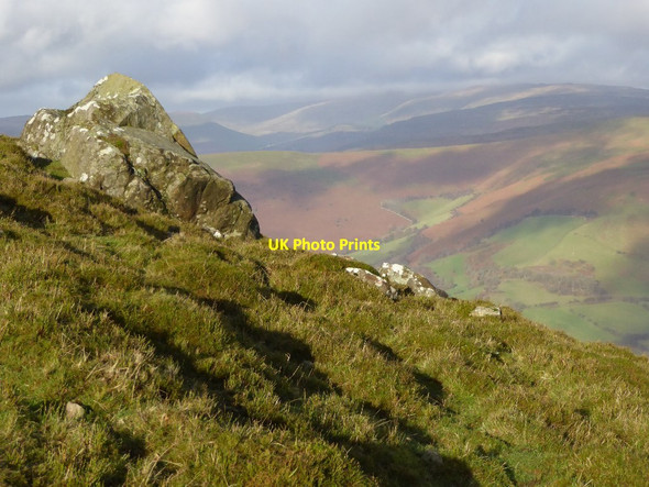 Photo 6"x4" Rock outcrop on Sugar Loaf Bettws\/SO2919 c2015