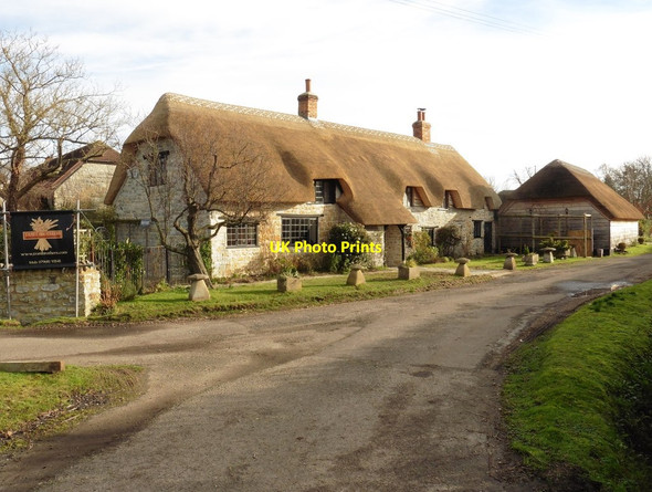 Photo 6"x4" Newly thatched cottage, Rapps Rapps c2016