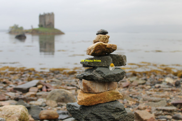 Photo 6"x4" Castle Stalker Cairn Portnacroish c2015