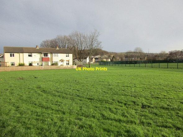 Photo 6"x4" Houses and open space Huddersfield c2016