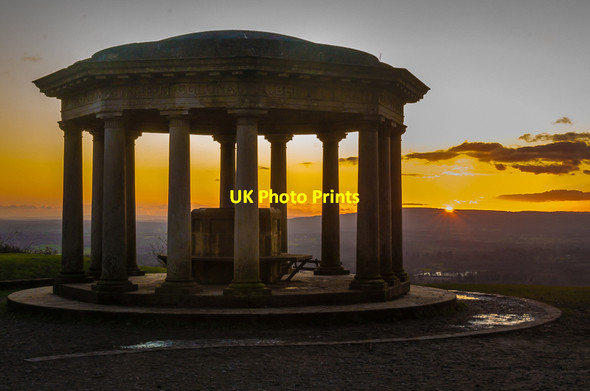 Photo 6"x4" Inglis Memorial at sunset Redhill\/TQ2750 c2016 P2