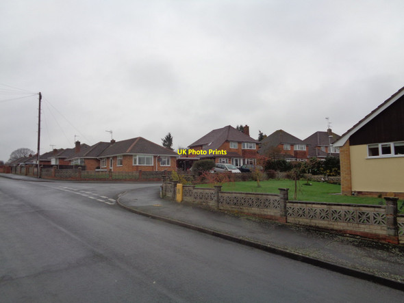 Photo 6"x4" Witton Avenue at Shirley Road junction, Droitwich Droitwich c2016