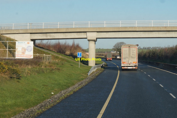 Photo 6"x4" M9 Northbound towards junction 4 Palatine c2016
