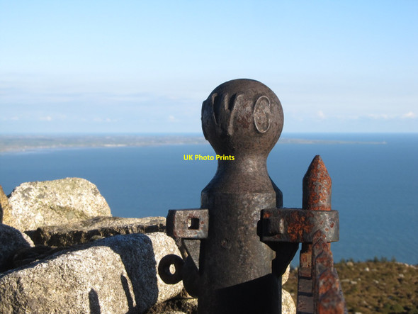Photo 6"x4" A BWC monogrammed gate post ball finial at Drinneevar Quarry Newcastle\/J3732 c2016