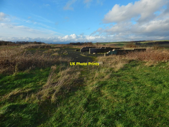 Photo 6"x4" Structure near Knowetop Community Farm Dumbarton c2015