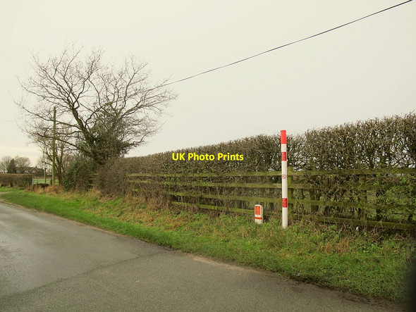Photo 6"x4" Gas pipeline marker, Church Lane Sandbach c2016