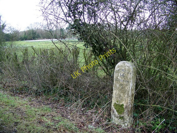 Photo 6"x4" Milestone, Dunn's Bridge Holnest c2009