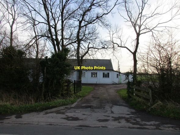 Photo 6"x4" The entrance to Woodmansey Village Hall Woodmansey c2016