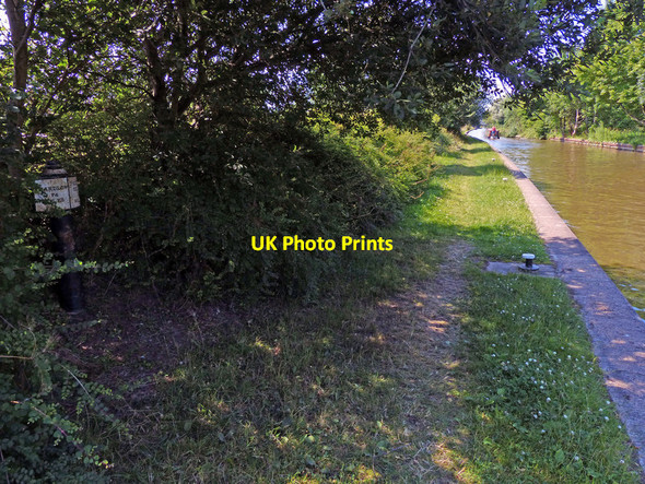Photo 6"x4" Trent & Mersey Canal Milepost along the towpath Middlewich c2015