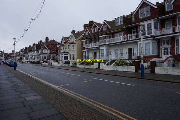 Photo 6"x4" Houses on Royal Parade, Eastbourne Roselands c2016