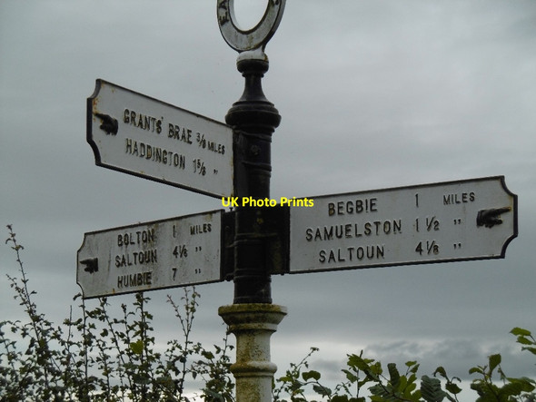 Photo 6"x4" East Lothian CC fingerpost Haddington\/NT5173 c2015